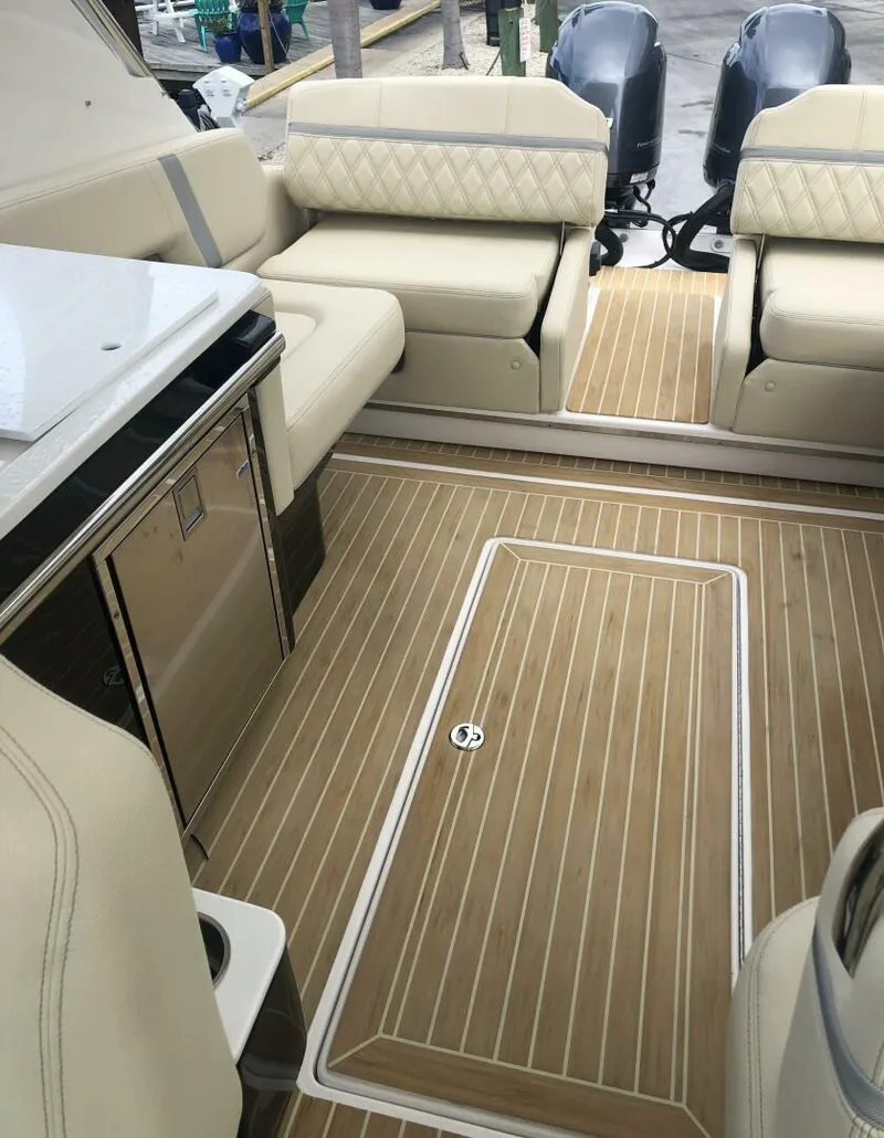 Slide: The Image of Regal 29 OBX 2020 - 9