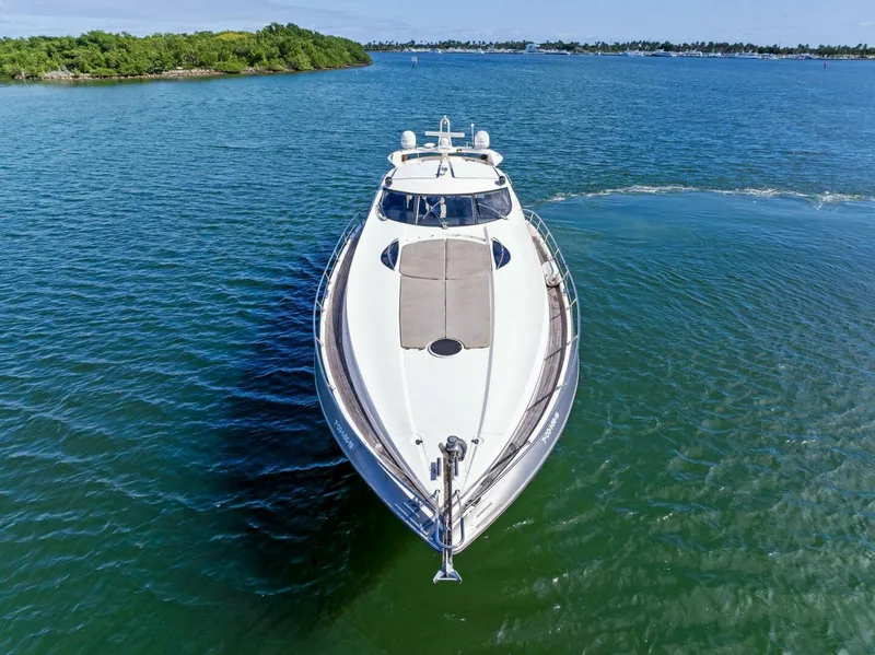 Slide: The Image of Sunseeker Predator 2001 - 3