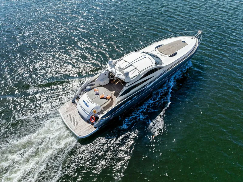 Slide: The Image of Sunseeker Predator 2001 - 6