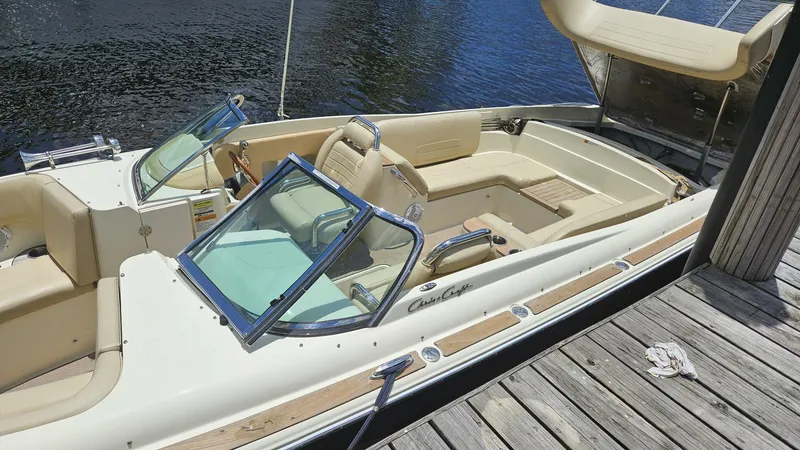 Slide: The Image of Chris-Craft 2011 - 3