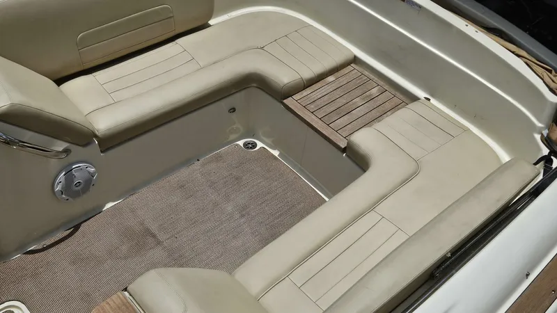 Slide: The Image of Chris-Craft 2011 - 6