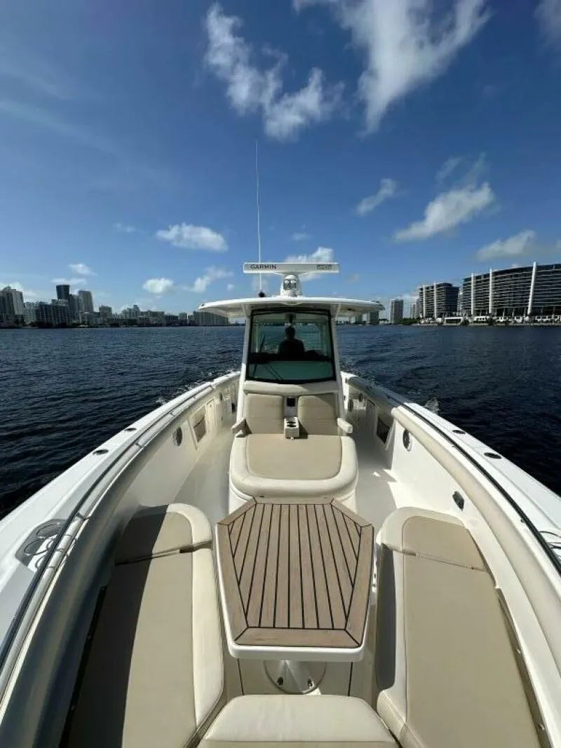 Slide: The Image of Boston Whaler 350 Outrage 2017 - 15
