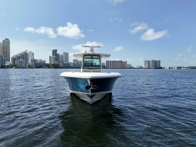 Slide: The Image of Boston Whaler 350 Outrage 2017 - 2