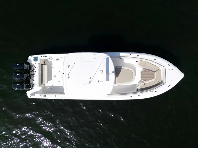 Slide: The Image of Boston Whaler 350 Outrage 2017 - 9
