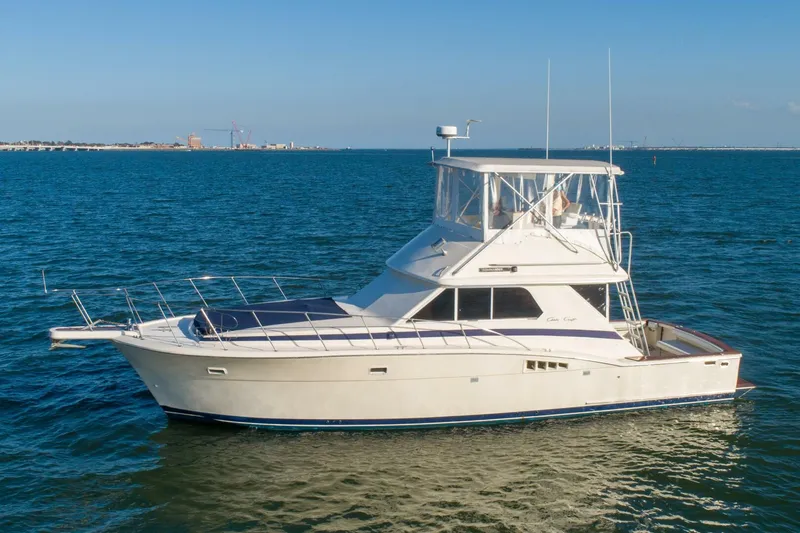 Slide: The Image of Chris-Craft Commander 422 1986 - 23