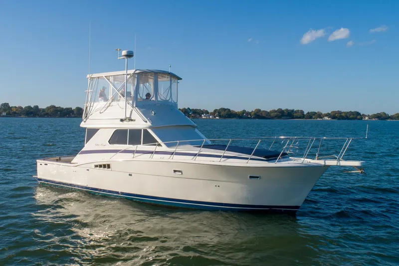 Slide: The Image of Chris-Craft Commander 422 1986 - 25