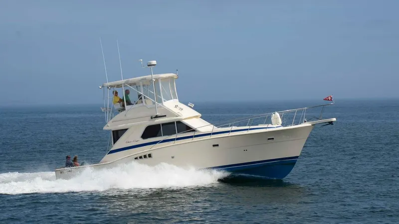 Slide: The Image of Chris-Craft Commander 422 1986 - 6