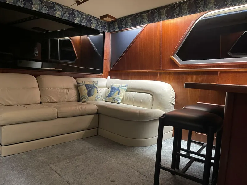 Slide: The Image of Chris-Craft Commander 422 1986 - 7