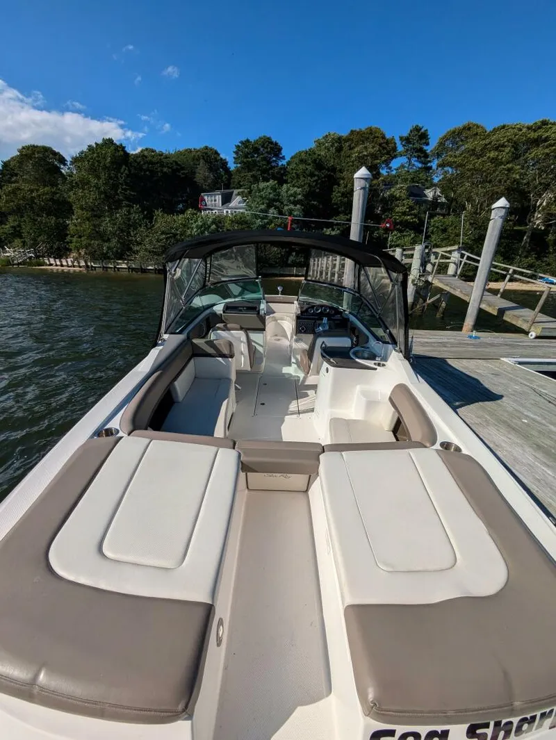 Slide: The Image of Sea Ray 270 SLX 2013 - 4