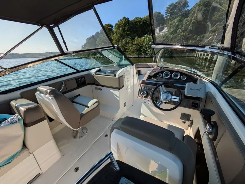 Slide: The Image of Sea Ray 270 SLX 2013 - 9