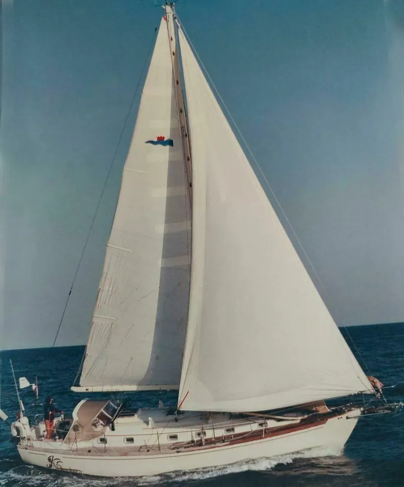 Slide: The Image of Brewer STEEL HULL Kaiulani 1988 - 18