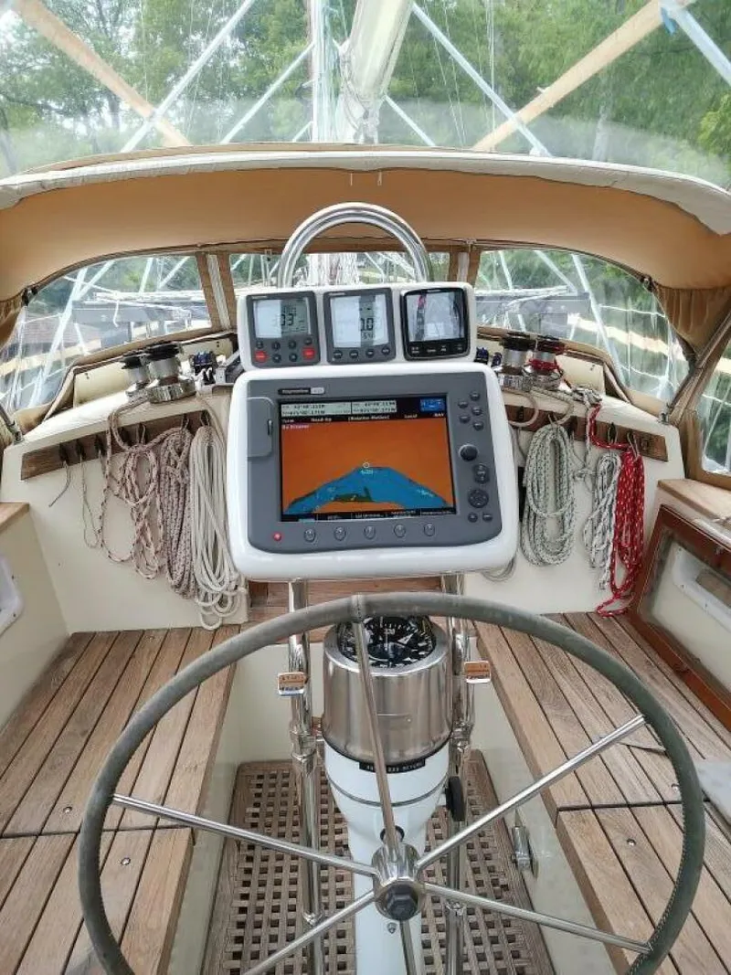Slide: The Image of Brewer STEEL HULL Kaiulani 1988 - 47