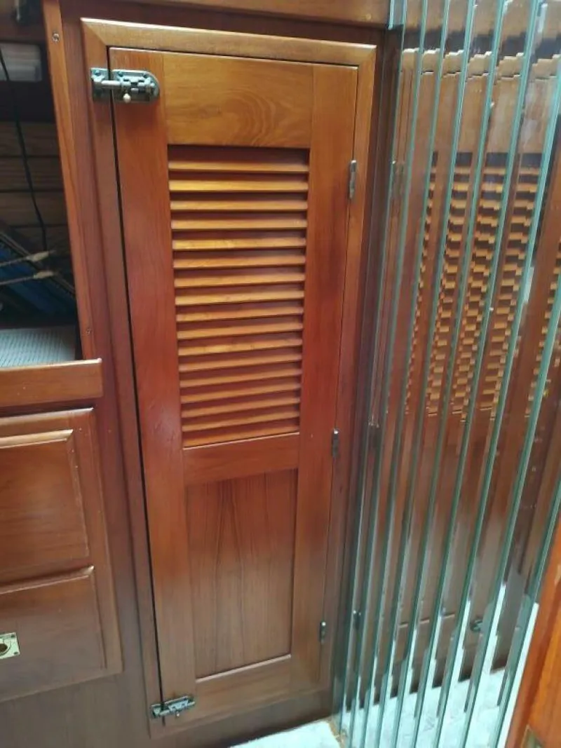 Slide: The Image of Brewer STEEL HULL Kaiulani 1988 - 53