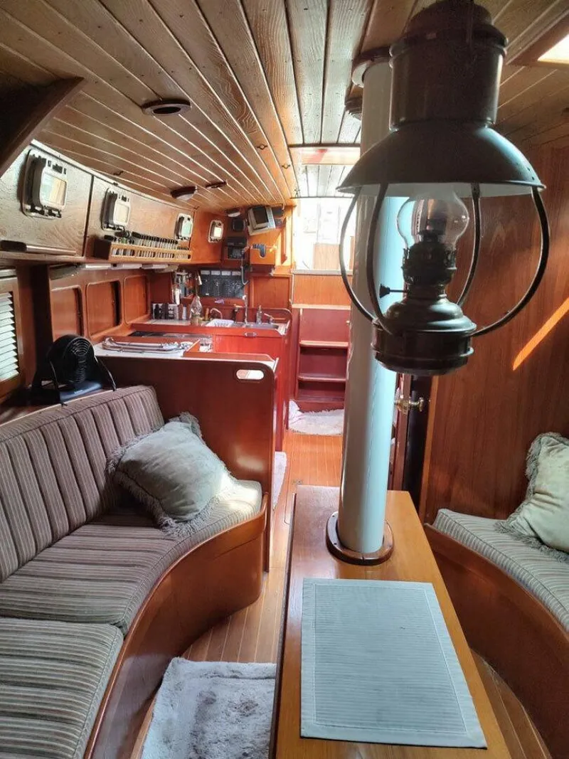 Slide: The Image of Brewer STEEL HULL Kaiulani 1988 - 55