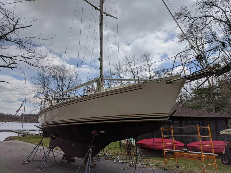 Slide: The Image of Brewer STEEL HULL Kaiulani 1988 - 66