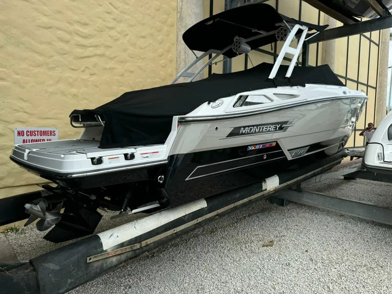 Slide: The Image of Monterey 278 SS 2022 - 3