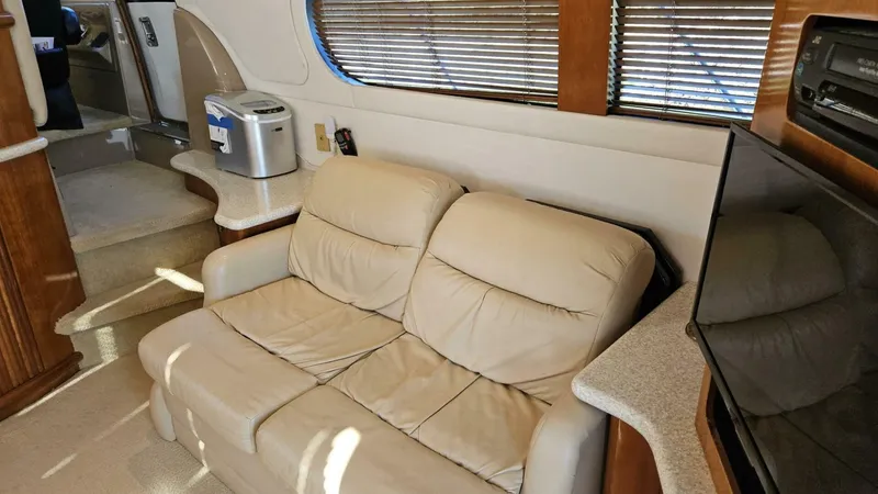 Slide: The Image of Carver Yachts 450 Voyager 2000 - 18