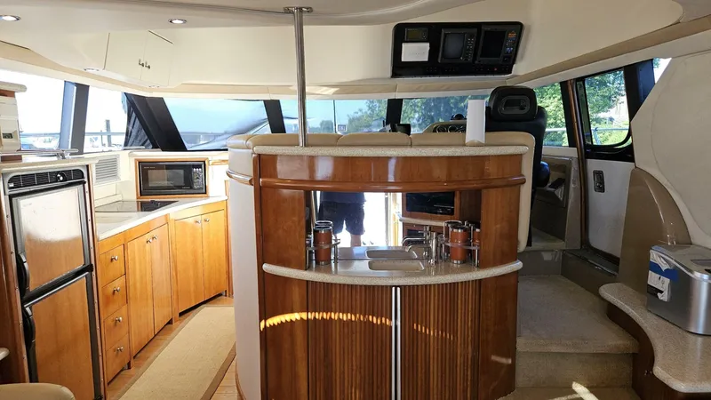 Slide: The Image of Carver Yachts 450 Voyager 2000 - 2