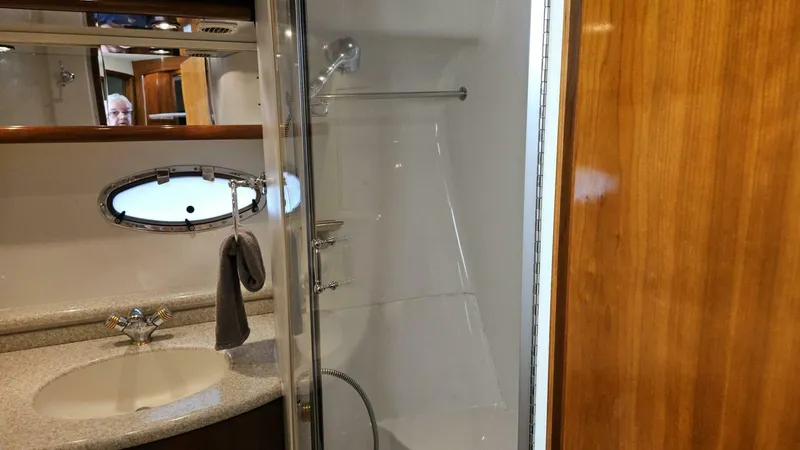 Slide: The Image of Carver Yachts 450 Voyager 2000 - 33