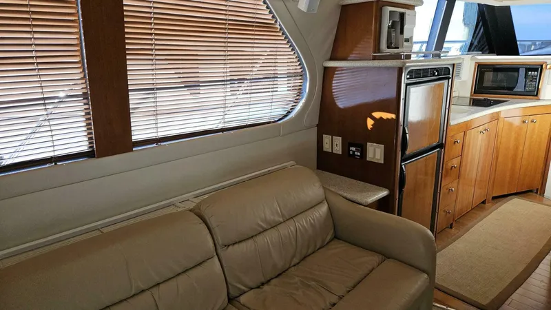 Slide: The Image of Carver Yachts 450 Voyager 2000 - 4