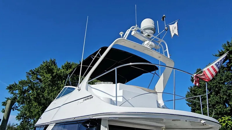 Slide: The Image of Carver Yachts 450 Voyager 2000 - 5