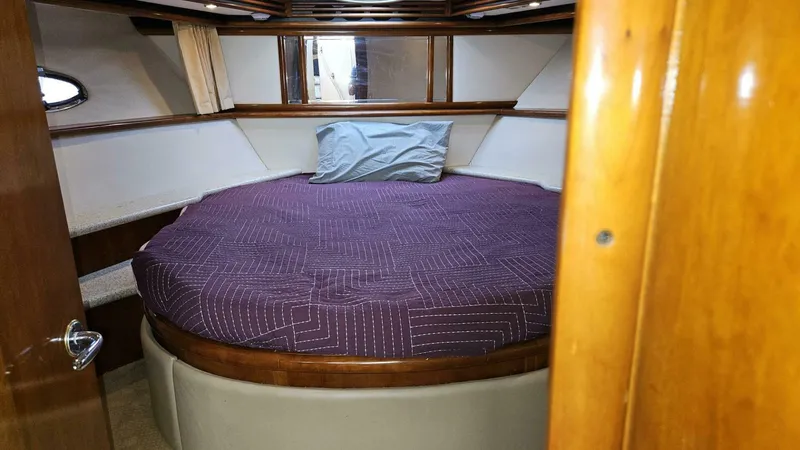 Slide: The Image of Carver Yachts 450 Voyager 2000 - 6