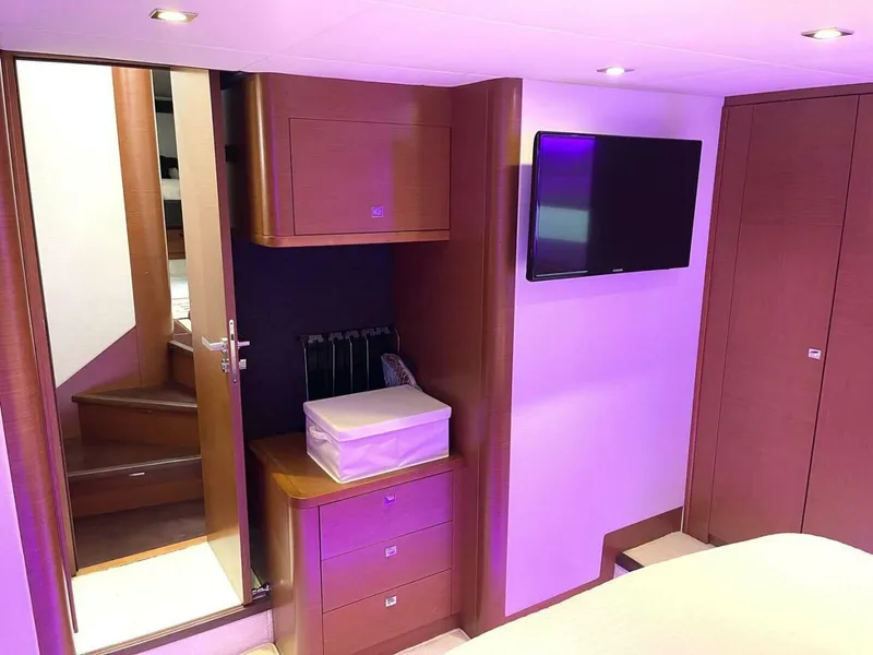 Slide: The Image of Prestige 620 2013 - 20