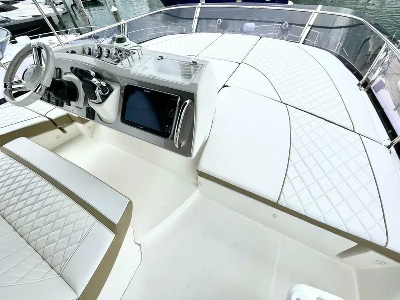 Slide: The Image of Prestige 620 2013 - 32