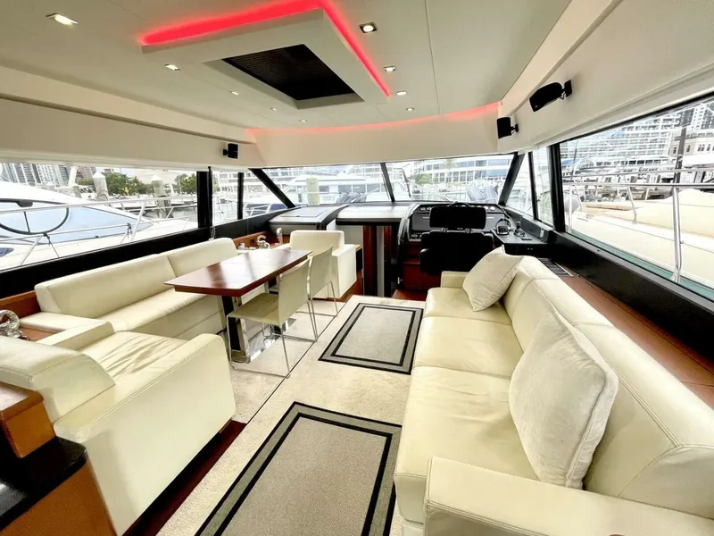 Slide: The Image of Prestige 620 2013 - 8