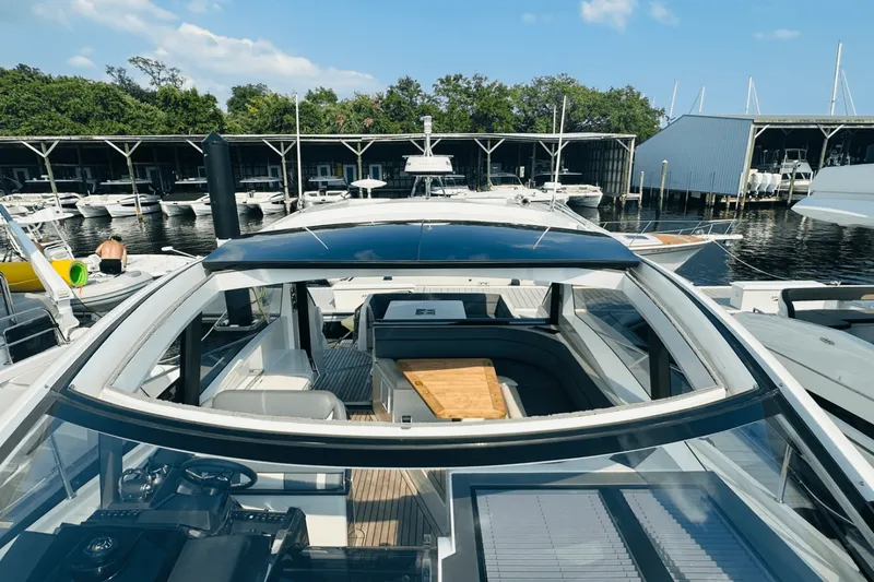 Slide: The Image of Galeon 485 HTS 2018 - 11