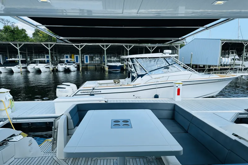 Slide: The Image of Galeon 485 HTS 2018 - 14