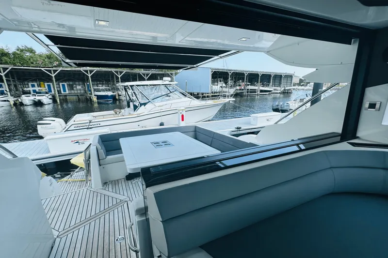 Slide: The Image of Galeon 485 HTS 2018 - 21