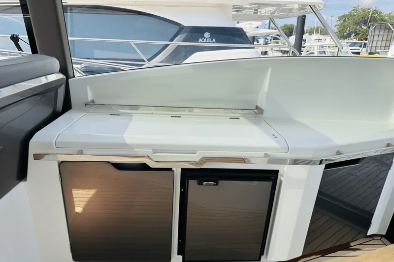 Slide: The Image of Galeon 485 HTS 2018 - 37