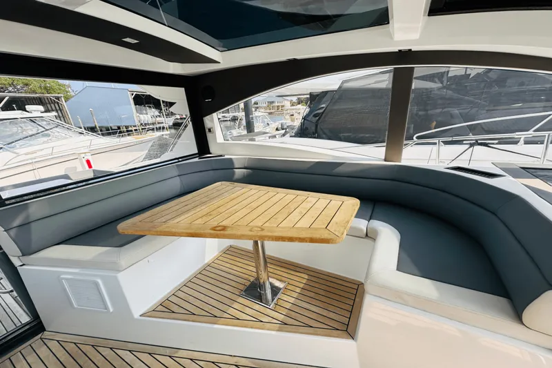 Slide: The Image of Galeon 485 HTS 2018 - 43