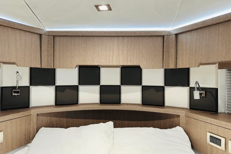 Slide: The Image of Galeon 485 HTS 2018 - 50