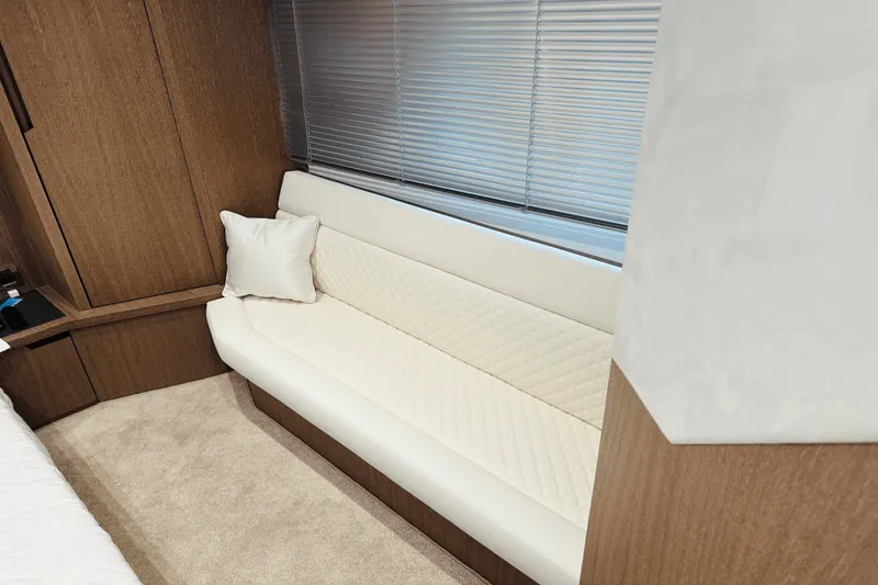 Slide: The Image of Galeon 485 HTS 2018 - 52