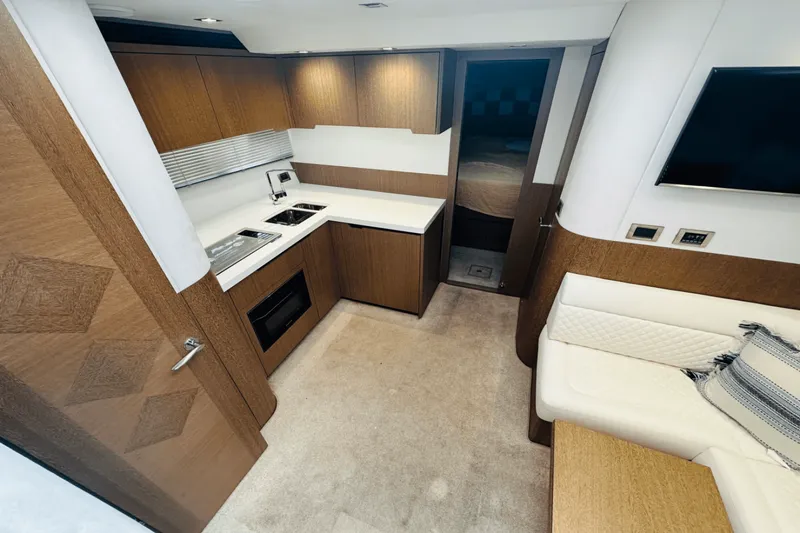 Slide: The Image of Galeon 485 HTS 2018 - 65