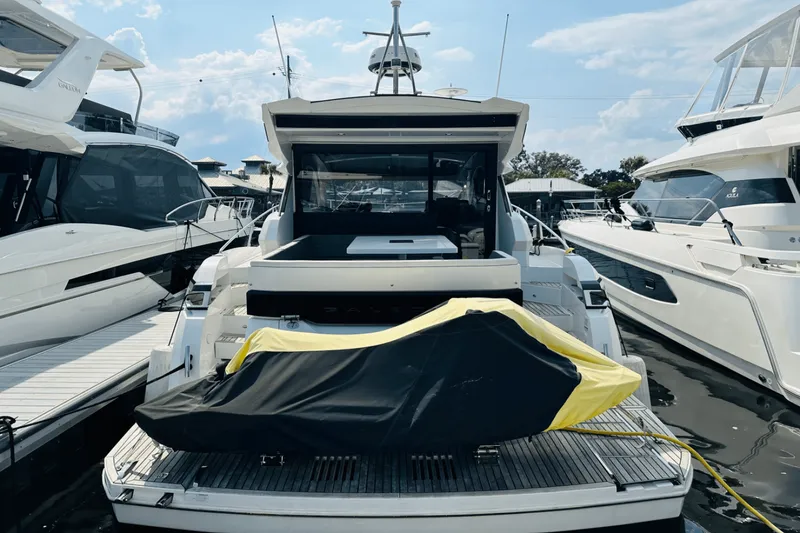 Slide: The Image of Galeon 485 HTS 2018 - 8