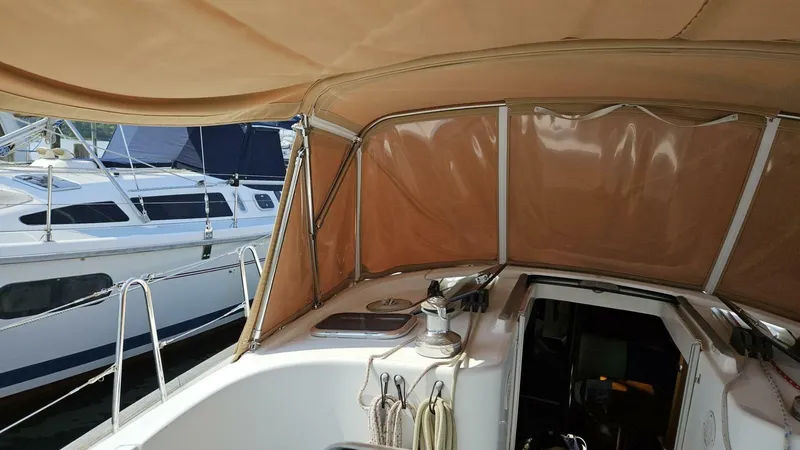 Slide: The Image of Beneteau Limited Edition 411 2002 - 22