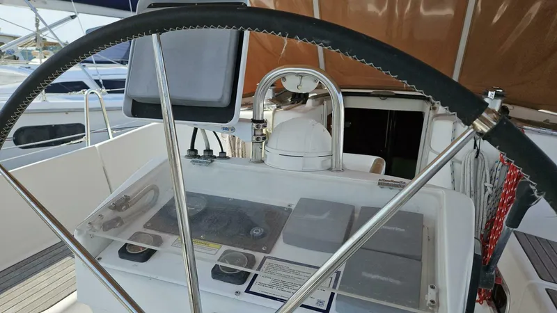 Slide: The Image of Beneteau Limited Edition 411 2002 - 23