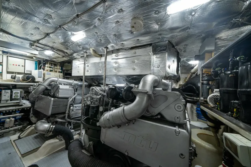 Slide: The Image of Pershing 80 2010 - 68