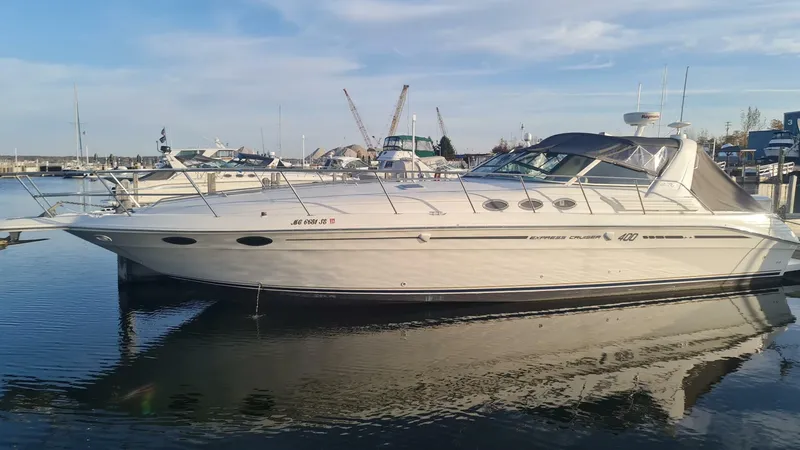 The Image of Sea Ray 400 Express 1995 - 0