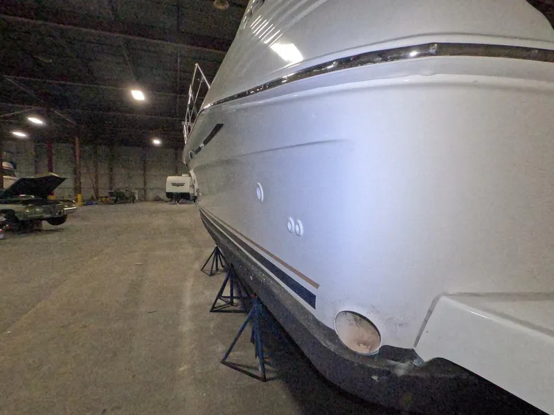 Slide: The Image of Sea Ray 400 Express 1995 - 14