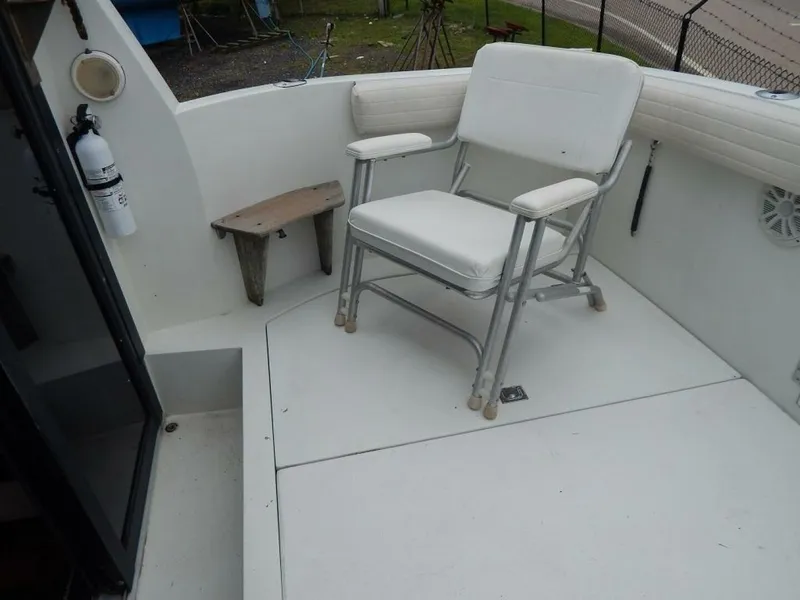 Slide: The Image of Carver Yachts Mariner 2897 1983 - 15