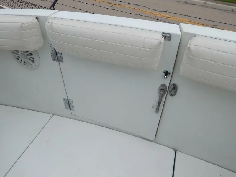 Slide: The Image of Carver Yachts Mariner 2897 1983 - 16