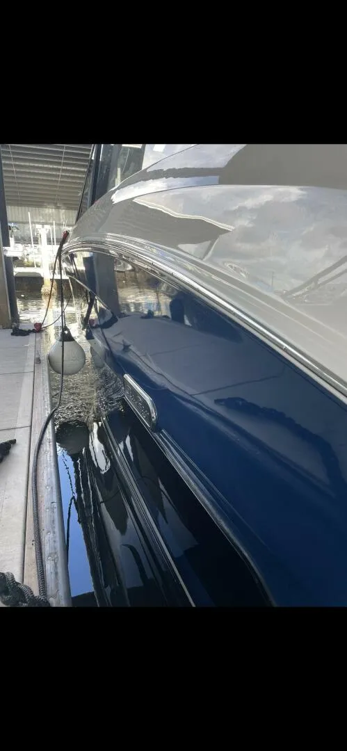 Slide: The Image of Sea Ray 2022 - 17