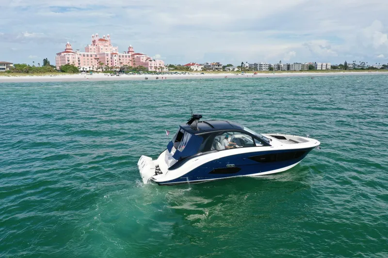 Slide: The Image of Sea Ray 2022 - 2