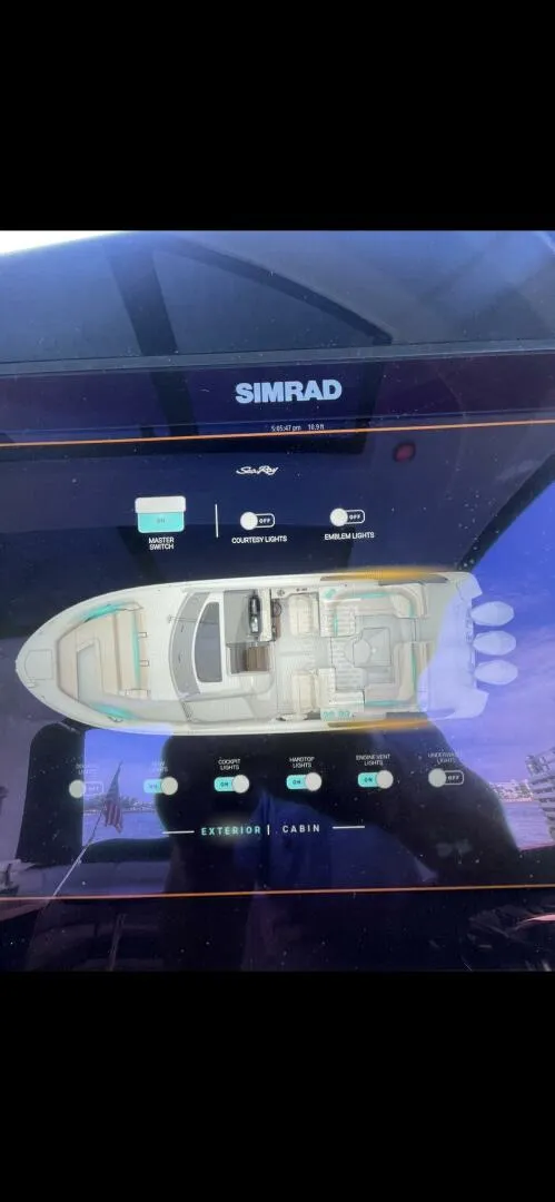 Slide: The Image of Sea Ray 2022 - 59