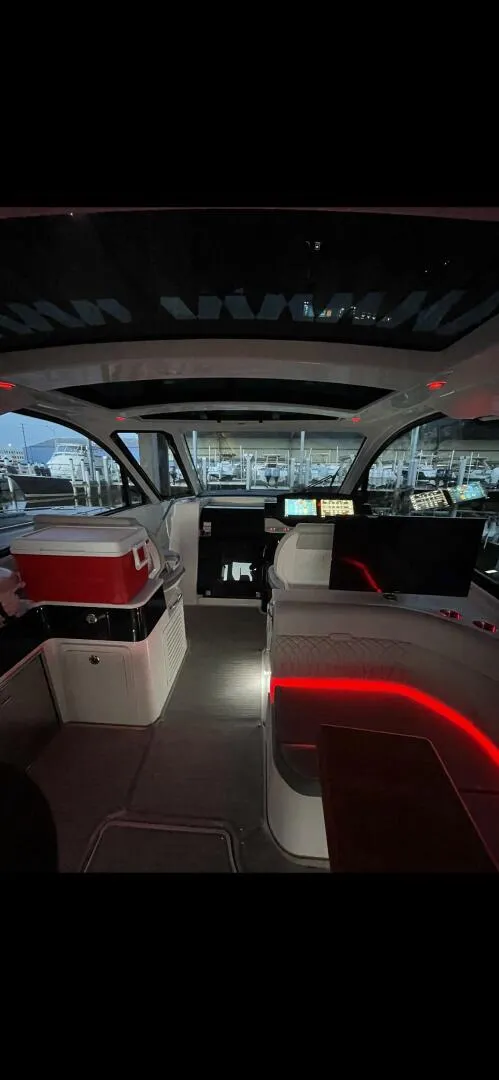 Slide: The Image of Sea Ray 2022 - 7