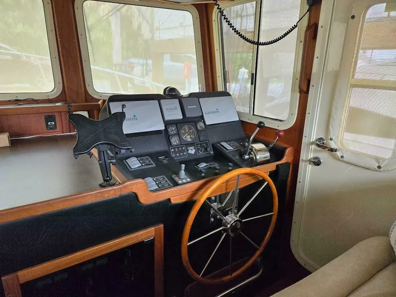Slide: The Image of American Tug 34 2003 - 9